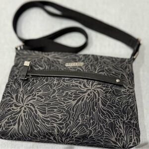 Baggallini Crossbody Bag  “Mountain Blossom / Midnight Blossom” Pattern